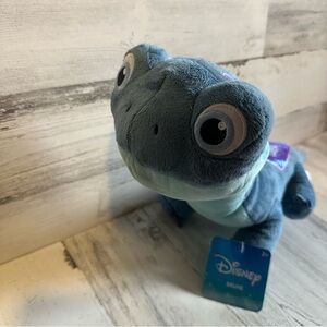 Disney Frozen 2 Bruni Plush NEW